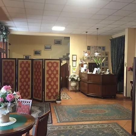 奥提伽阿基米德酒店 3* 锡拉库扎
