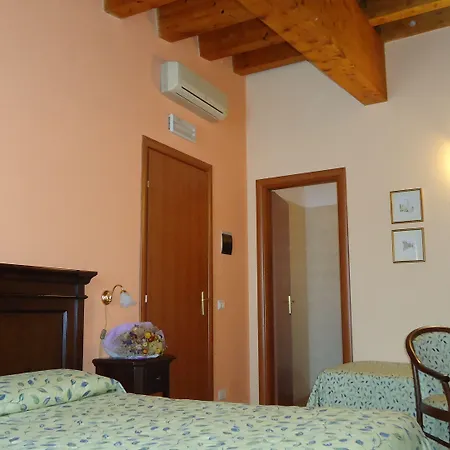 Archimede Ortigia Hotel 3*