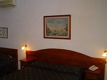 Ξενοδοχείο Archimede Ortigia 3*