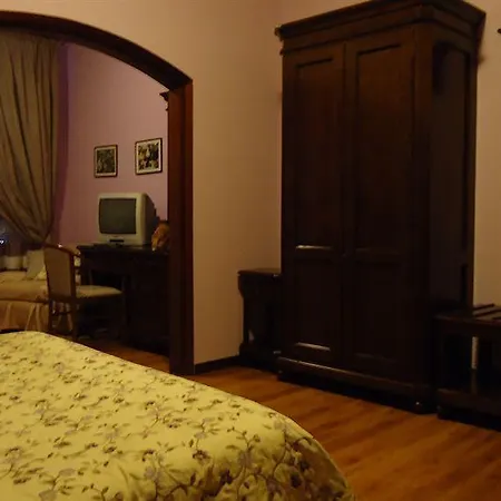 Hotel Archimede Ortigia 3*